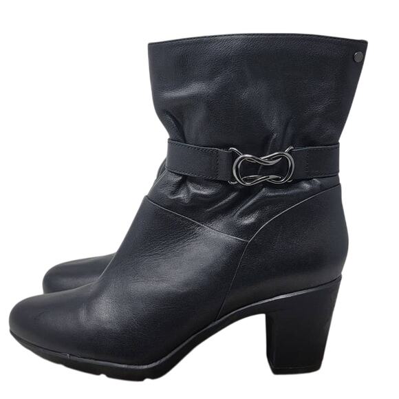 Clarks Black Lucette Holly Waterproof Boot Leather Upper Women Size 10 - Picture 1 of 8